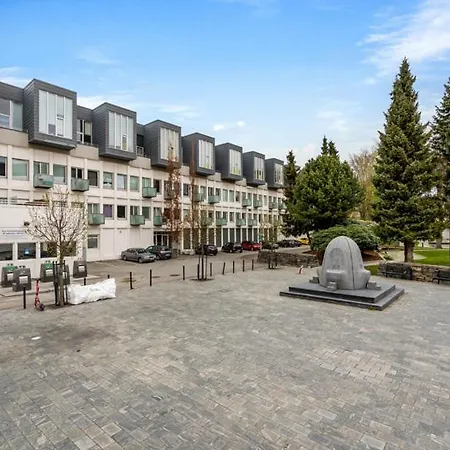Large With Balcony In Two-storey - Nearby Scandic Business Center Bus Stop Stavanger