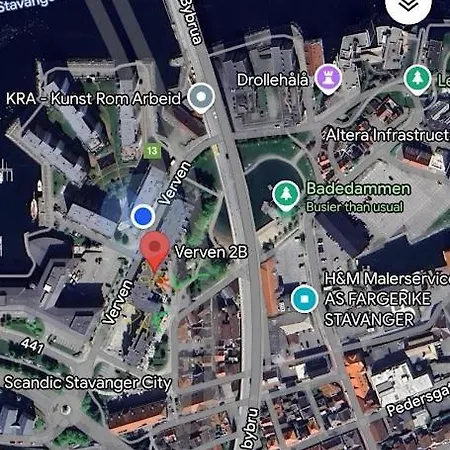 Large With Balcony In Two-storey - Nearby Scandic Business Center Bus Stop
