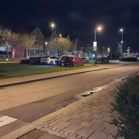 Large With Balcony - Downtown - Nearby Scandic Business Center Bus Stop