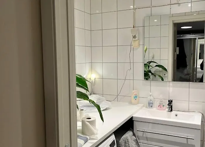 Large With Balcony - Downtown - Nearby Scandic Business Center Bus Stop 民宿 斯塔万格