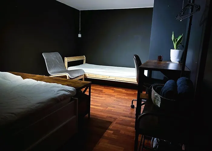 民宿 Large With Balcony - Downtown - Nearby Scandic Business Center Bus Stop *