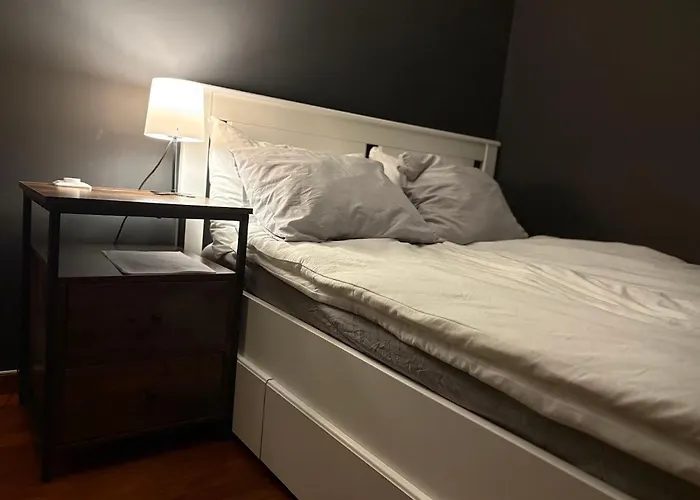 民宿 Large With Balcony - Downtown - Nearby Scandic Business Center Bus Stop *